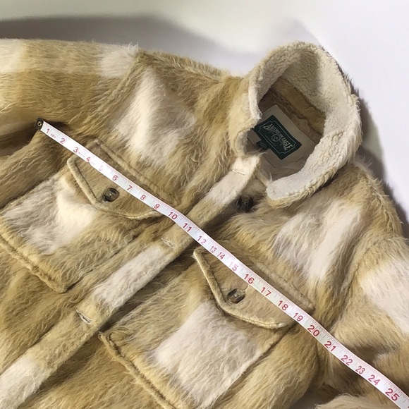 American Eagle Plaid Shaket shag super soft - Picture 13 of 13